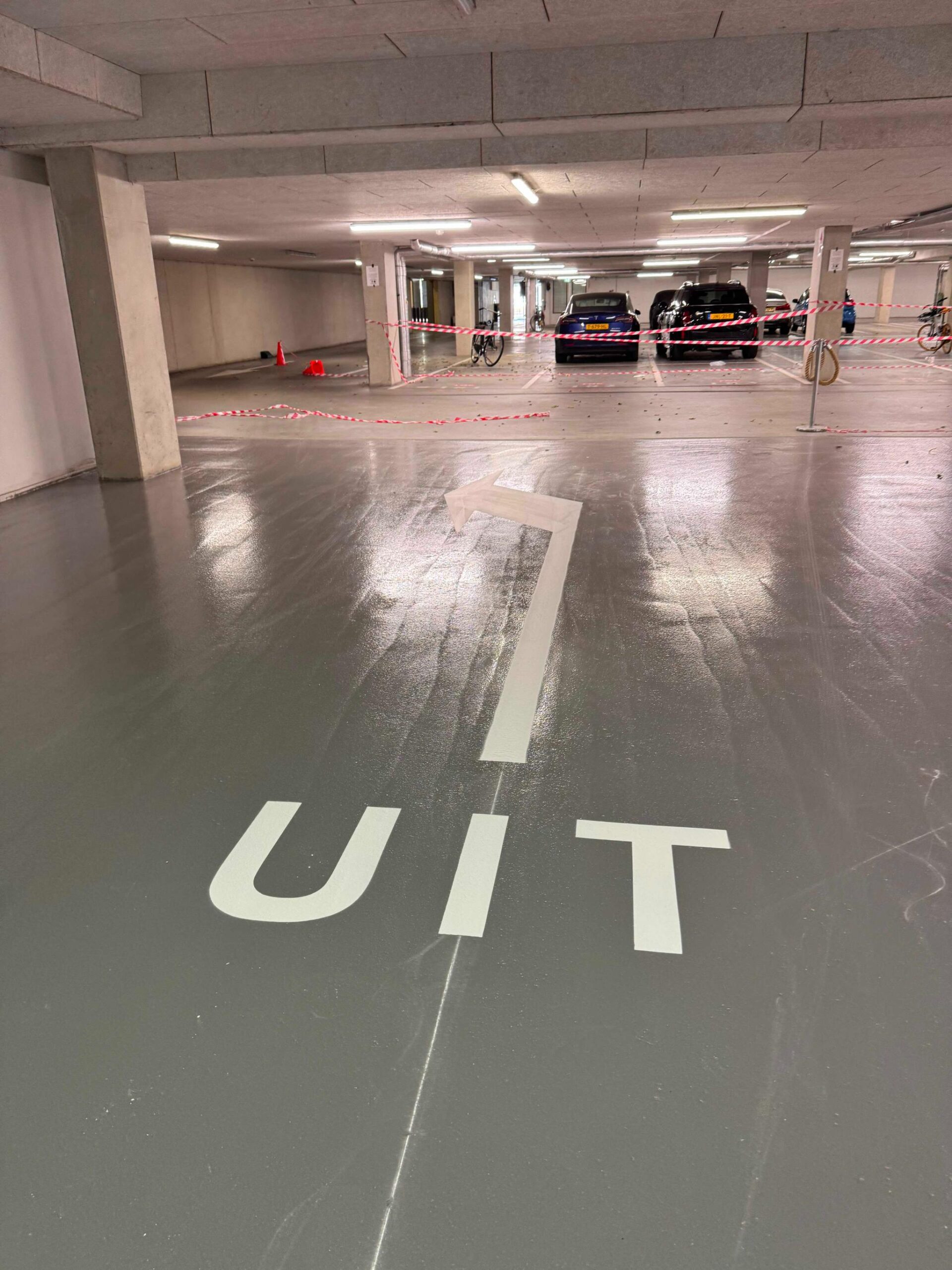 Belijning parkeergarage Amsterdam