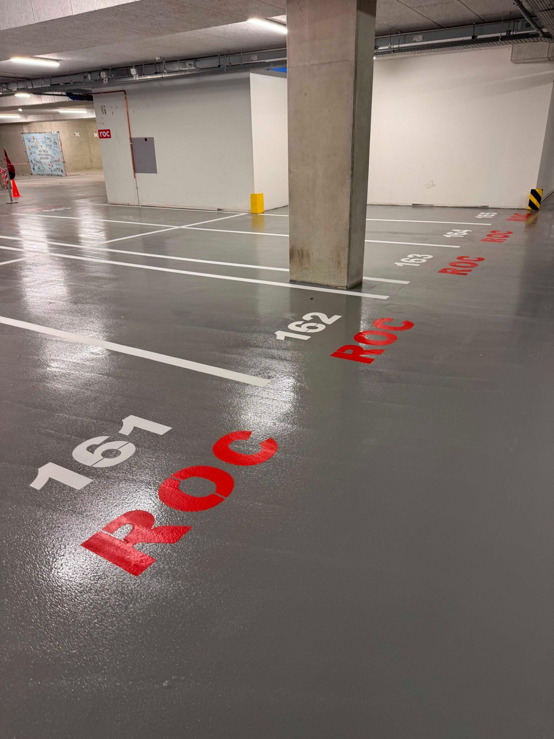 Belijning parkeergarage Amsterdam voor Kreeft